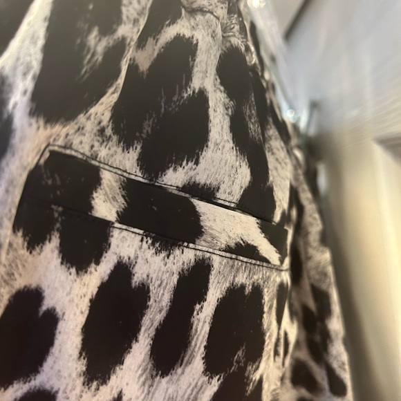 Michael Kors animal print silky joggers, size 8, black and white print. - Picture 3 of 6